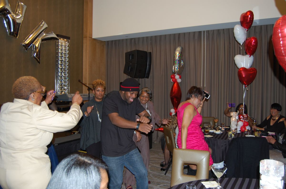 Magic 95.9's Tank Listening Party
