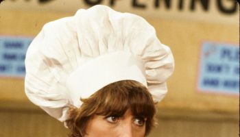 Penny Marshall Appearing On 'Laverne And Shirley'