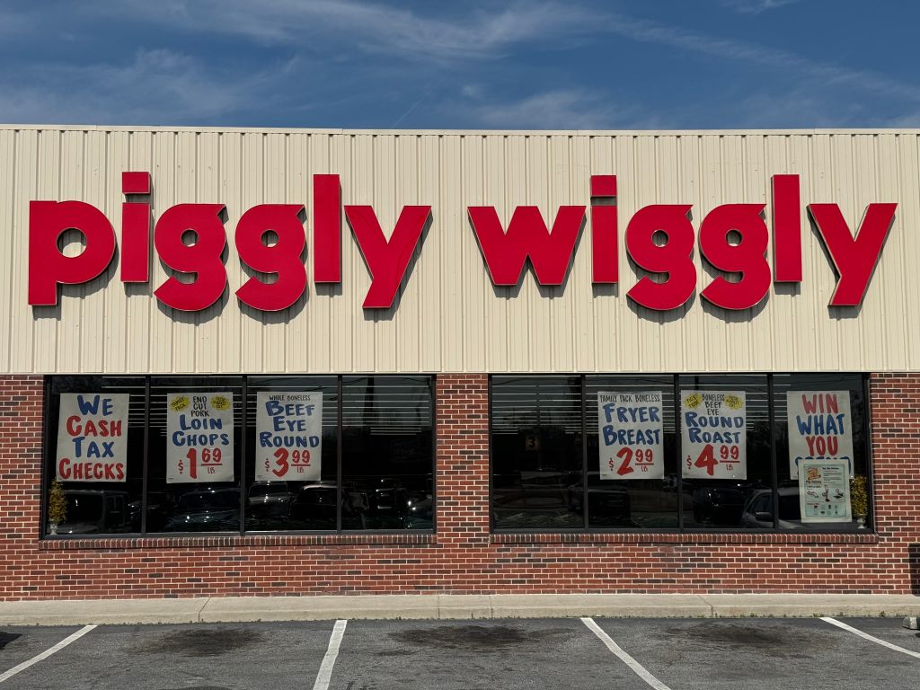 South Carolina primary: Haley hopes for home-field advantage